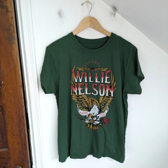 Daydreamer Tops - DAYDREAMER Green Willie Nelson Western Abbott Texas Tour Tee NEW Size L
